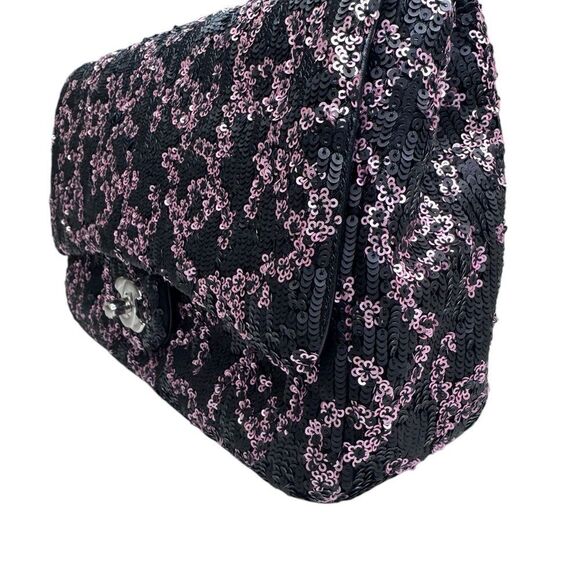 Chanel Medium Sequin Flap Bag - Picture 2 of 12